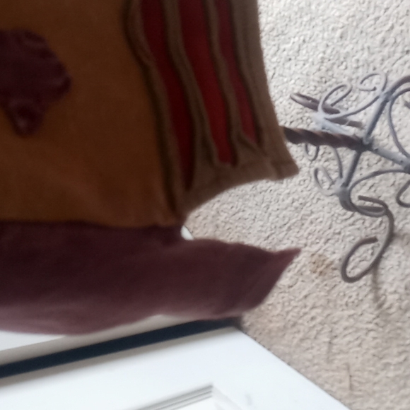 Top - Picture 5 of 6